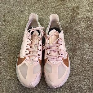 Rose gold Nike Pegasus womens